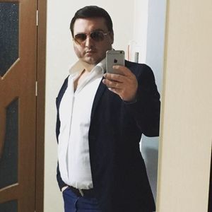 Meet your Posher, Vasile